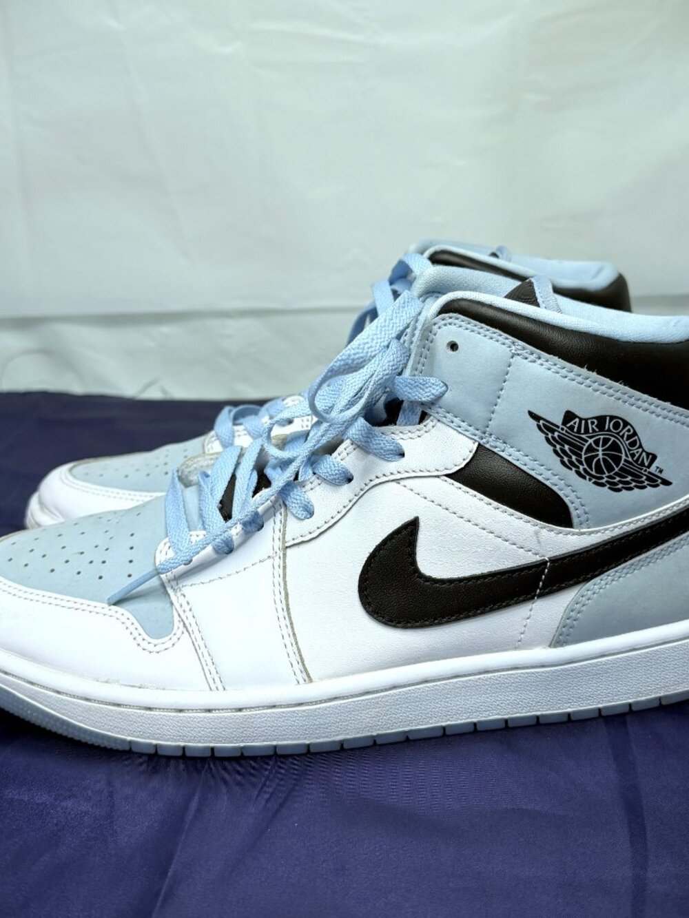 Nike Air Jordan 1 Mid SE White/Ice Blue (DV1308-104) Men's Size 10